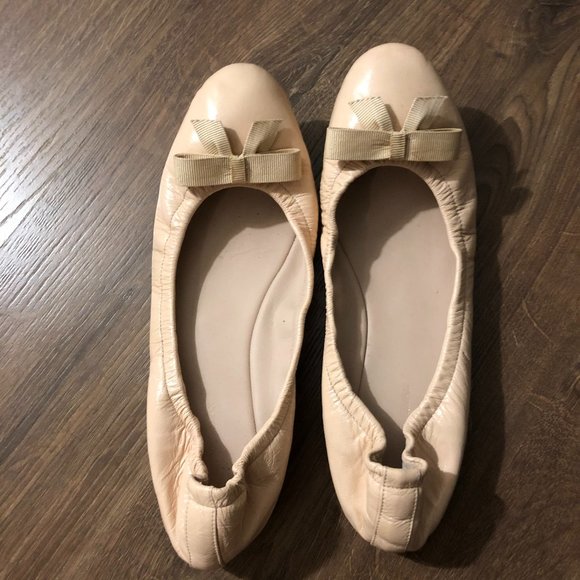 STUART WEITZMAN NUDE BALLET FLAT - Picture 1 of 5